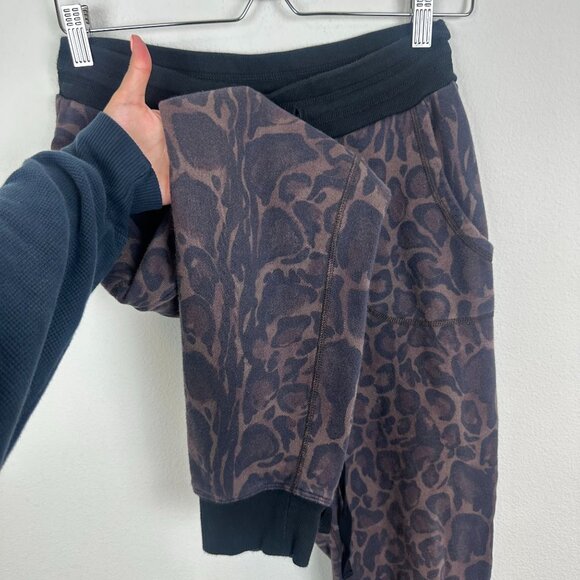 Johnny Was Brown Leopard Print Jogger Sweatpants XS Lounge High Rise Pull On Str - Picture 3 of 7